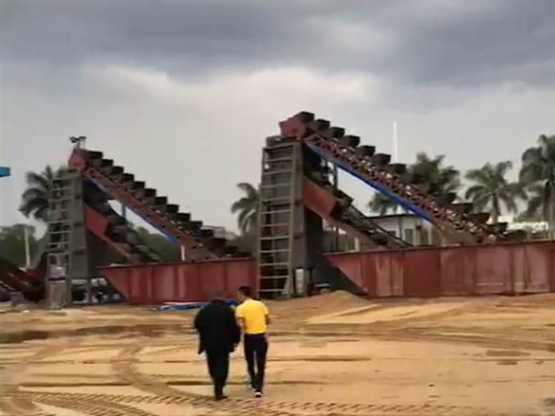 臨沂鏈斗式洗沙機工作現(xiàn)場(附視頻)